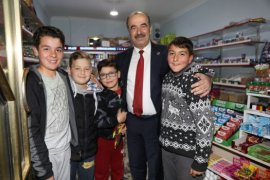 Başkan Türkyılmaz gece gündüz sahada