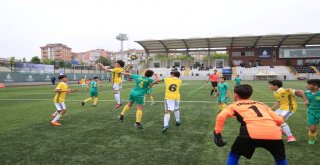 İBB Akademi Kupası Şampiyonu Galatasaray Oldu