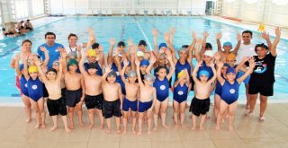 Büyükşehir’den 30 Bin Çocuğa Yüzme Eğitimi