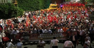 CHP’DEN COŞKULU ‘ZAFER’ KUTLAMASI