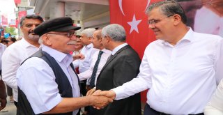 CHP’DE BAYRAM COŞKUSU