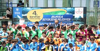 Bursa Büyükşehir'in Okul Sporları Etkinliklerinde Ödül Heyecanı