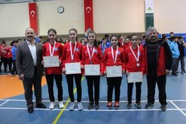 Osmangazi’de Badminton Heyecanı