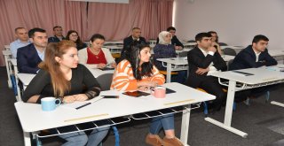 Diyarbakır Büyükşehir'de personele temel iletişim eğitimi