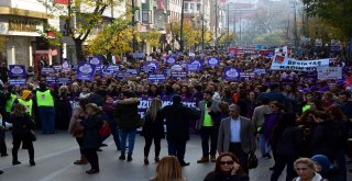 KADINLARIN SESİ BURSA’DA YANKILANDI: ŞİDDETE HAYIR!