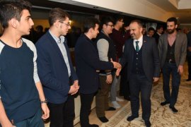 Başkan Aktaş’tan gençlere tavsiyeler