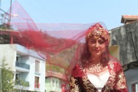 Osmangazi’de Köy Düğünü Geleneği Yaşatılıyor