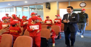 Başkan Dündar, Mardinli Terör Mağduru Çocukları Ağırladı