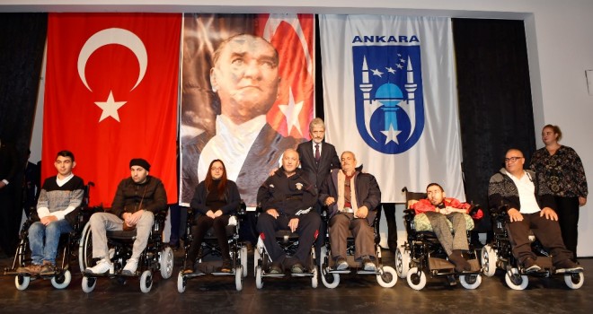 Ankara Büyükşehir'den ,engelli vatandaşlara akülü araç