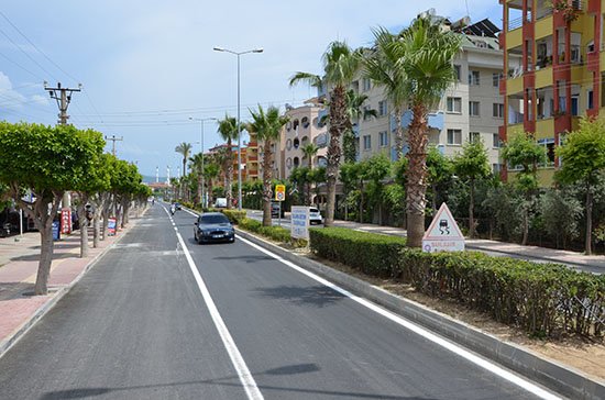 Alanya İstiklal Caddesi modern yüzüyle hizmette