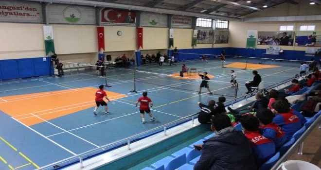 Osmangazili Badmintoncular Yıldızlar Ligi’nde Raket Sallayacak