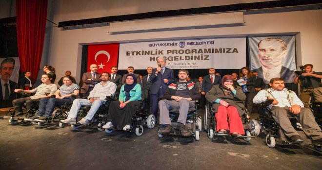 Başkan Tuna'dan engelli vatandaşlara akülü araç