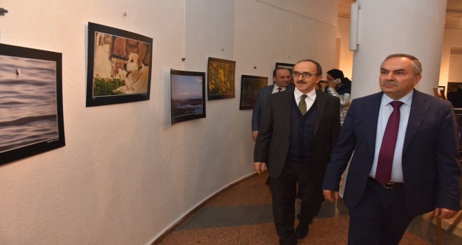 Başkanı Dursun Ay, ‘Maviden Yeşile’ fotoğraf sergisi açılışına katıldı.