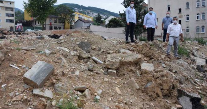 Bursa'da gündem, yıkılan okulların yeniden yapılmaması