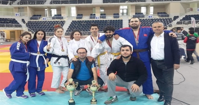 Türkiye Judo Şampiyonası’nda zafer Nilüfer’in