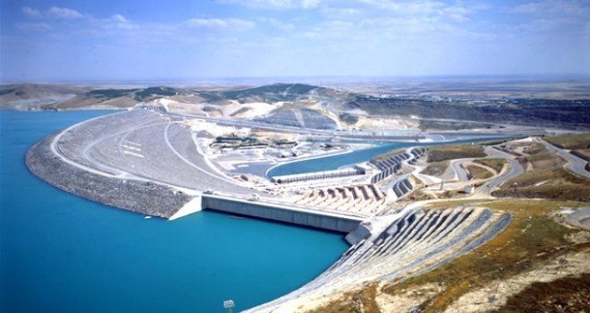 Atatürk Barajı'nda Oksijen Azalıyor