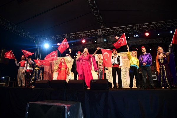 Türk Tiyatrosu’nun Usta İsimleri Adanalılarla Buluştu