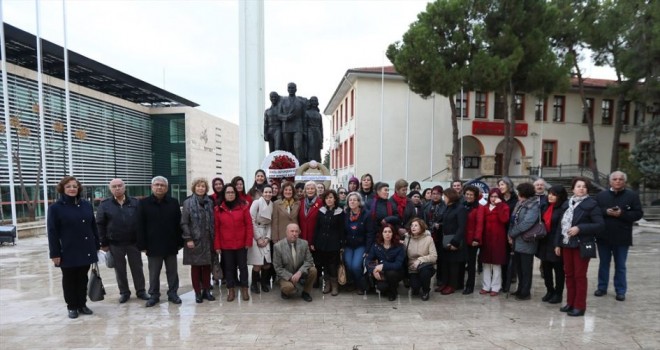 Kadın Meclisi'nden Ata'ya minnet