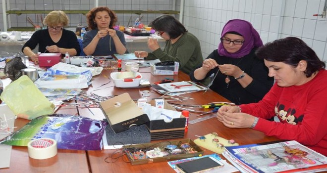 Eskişehir'de  geri dönüşüm takılarla sağlanıyor